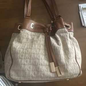 Michael Kors pocket book